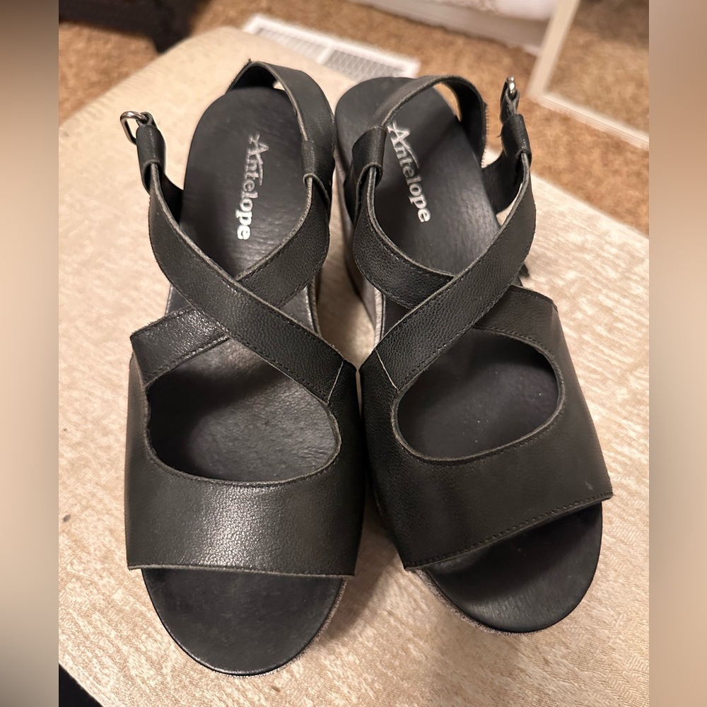 Antelope Sandals